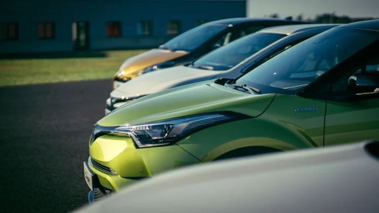 Toyota придумала, як подолати турбояму: гібриди можуть стати ще швидшими