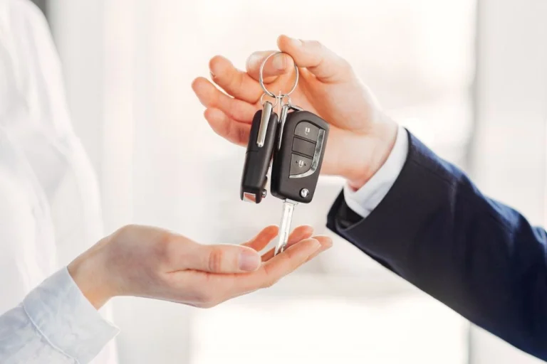 Продаж другого авто за рік обкладають податками: за третє ставка зростає до 23%