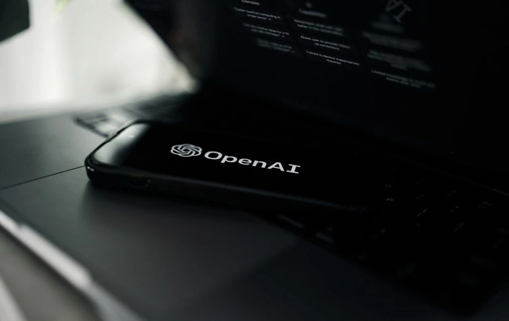Збій ШІ-агентів OpenAI призвів до витоку фото користувачів: 53 зображення потрапили у відкритий доступ